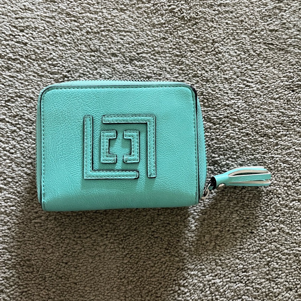 clutch wallet 💙